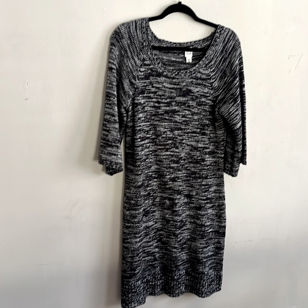 Sangria Black And Grey 3/4 Bell Sleeve Sweater Dress M